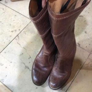 FRYE women long boots 7.5  size.